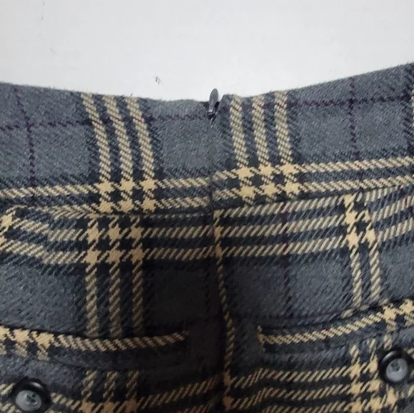 Retro 90s style Y2K Little Plaid Mini Skirt! - Picture 7 of 12